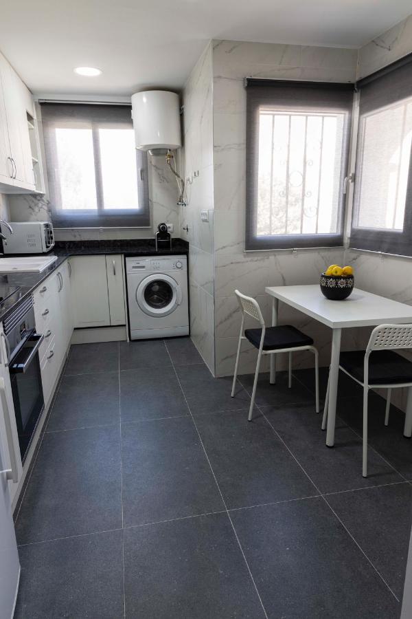 Apartamentos Maruja Roig 1 Playa Sur Peniscola Ngoại thất bức ảnh